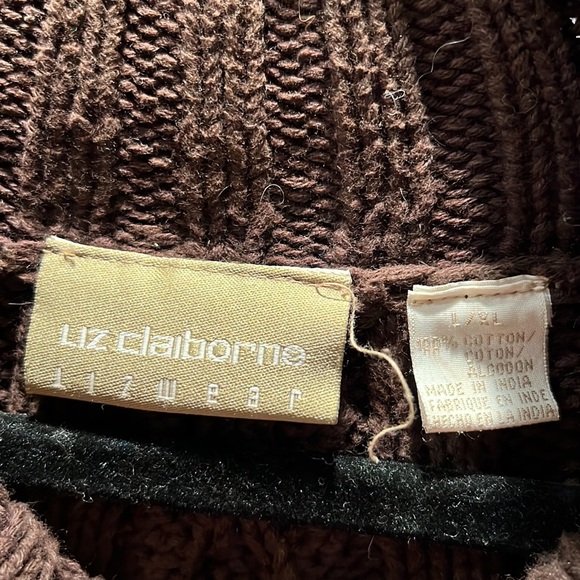 Turtleneck sweater - Picture 2 of 3